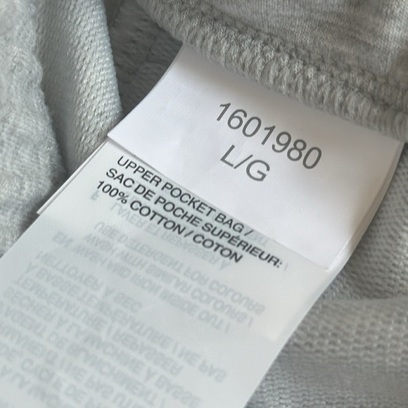 Puma, lightweight, sweatpants size large NWT polyester, VISCOSE, ELASTANE - Picture 9 of 9